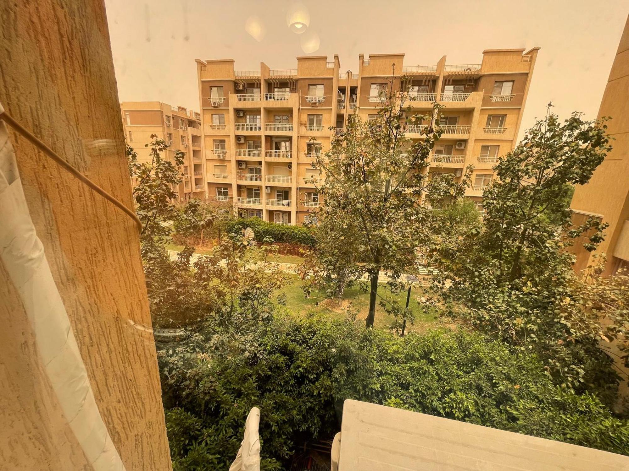 Smart Space,chill Vaibes-2br In A Prime Spot * Madinaty